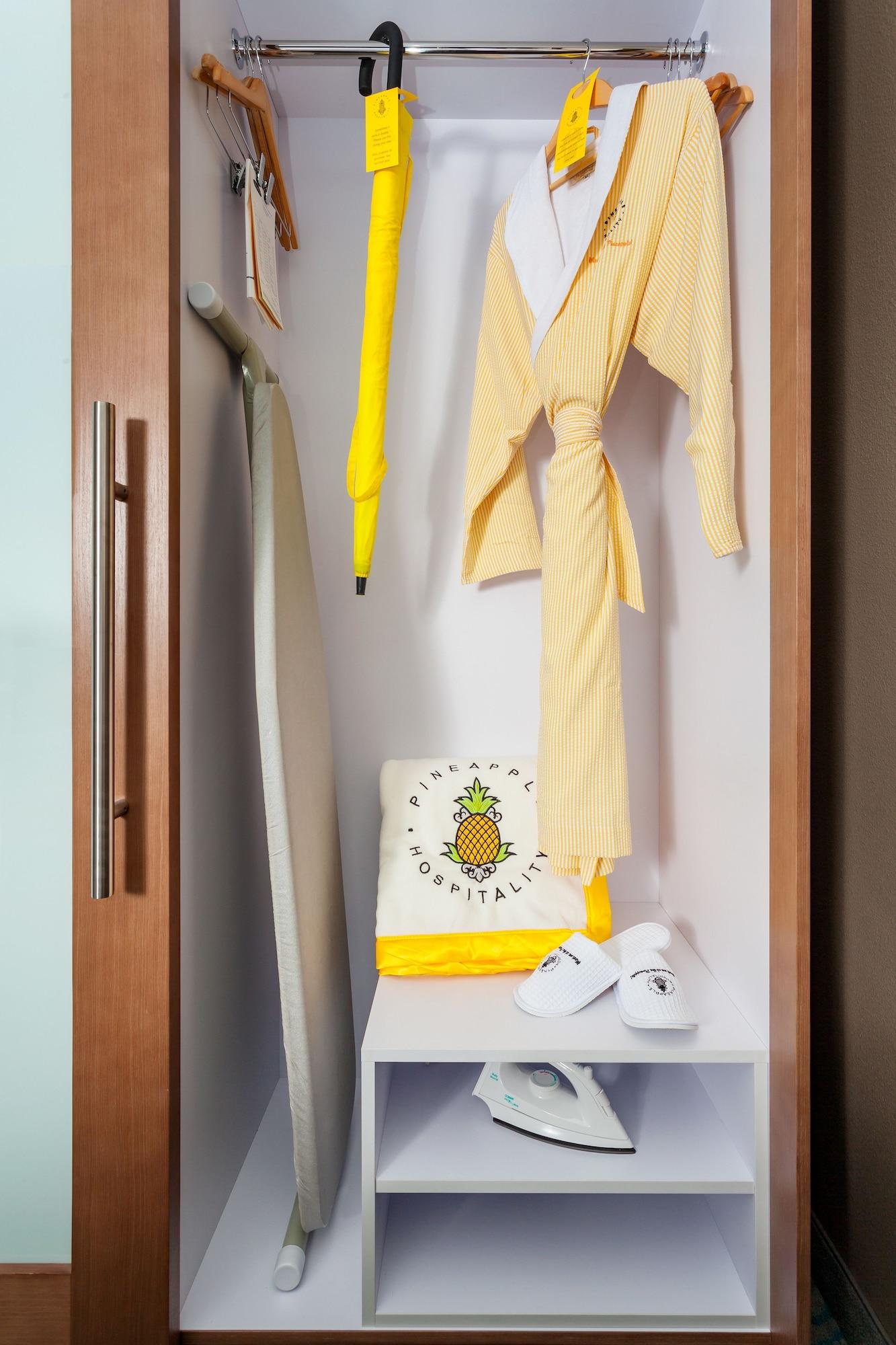 Staypineapple, University Inn, University District Seattle Luaran gambar